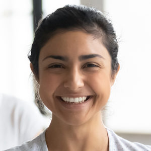 <b>Ananya</b><br>Ālaya Yoga Teacher